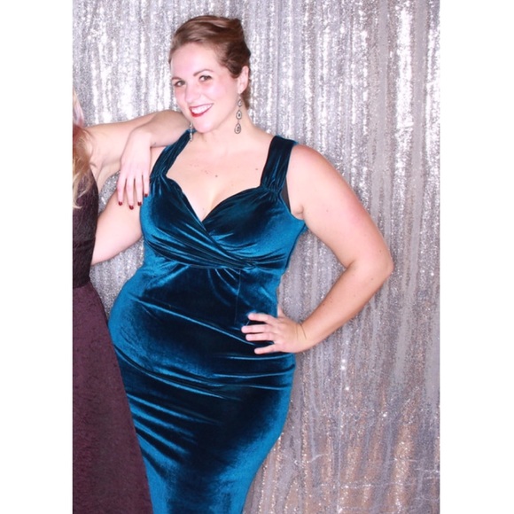 Modcloth Dresses & Skirts - Lady Love Song Velvet Dress from ModCloth